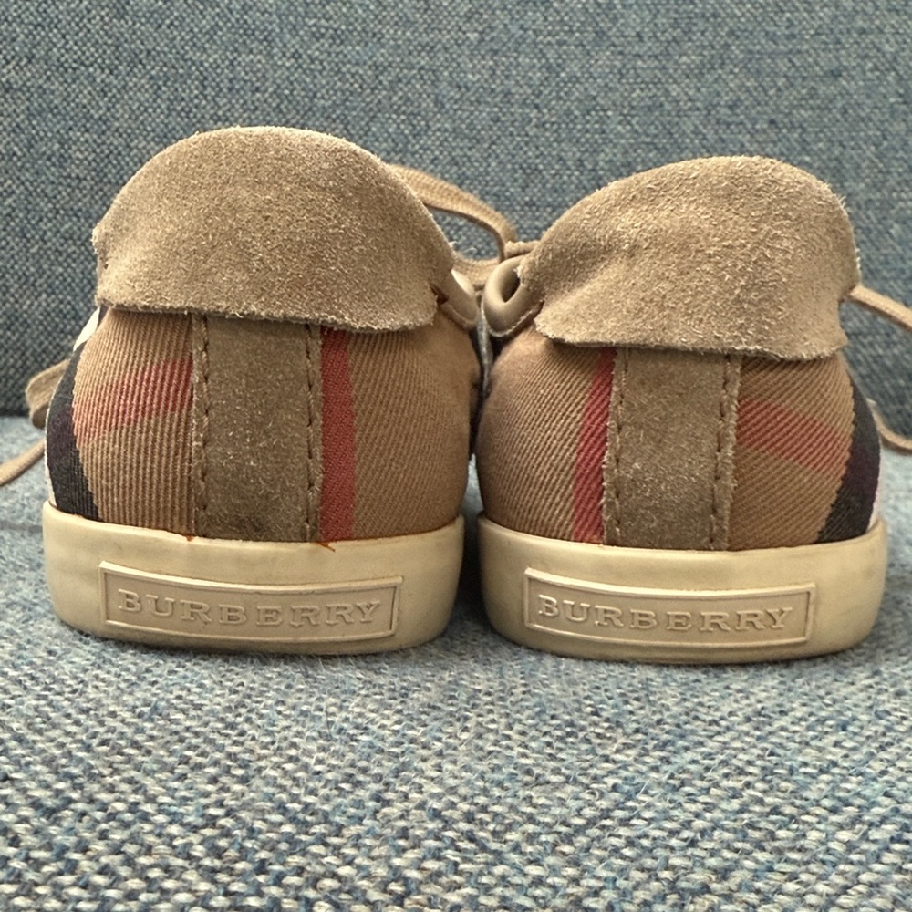Burberry Beige and Red Sneakers - Picture 2 of 6